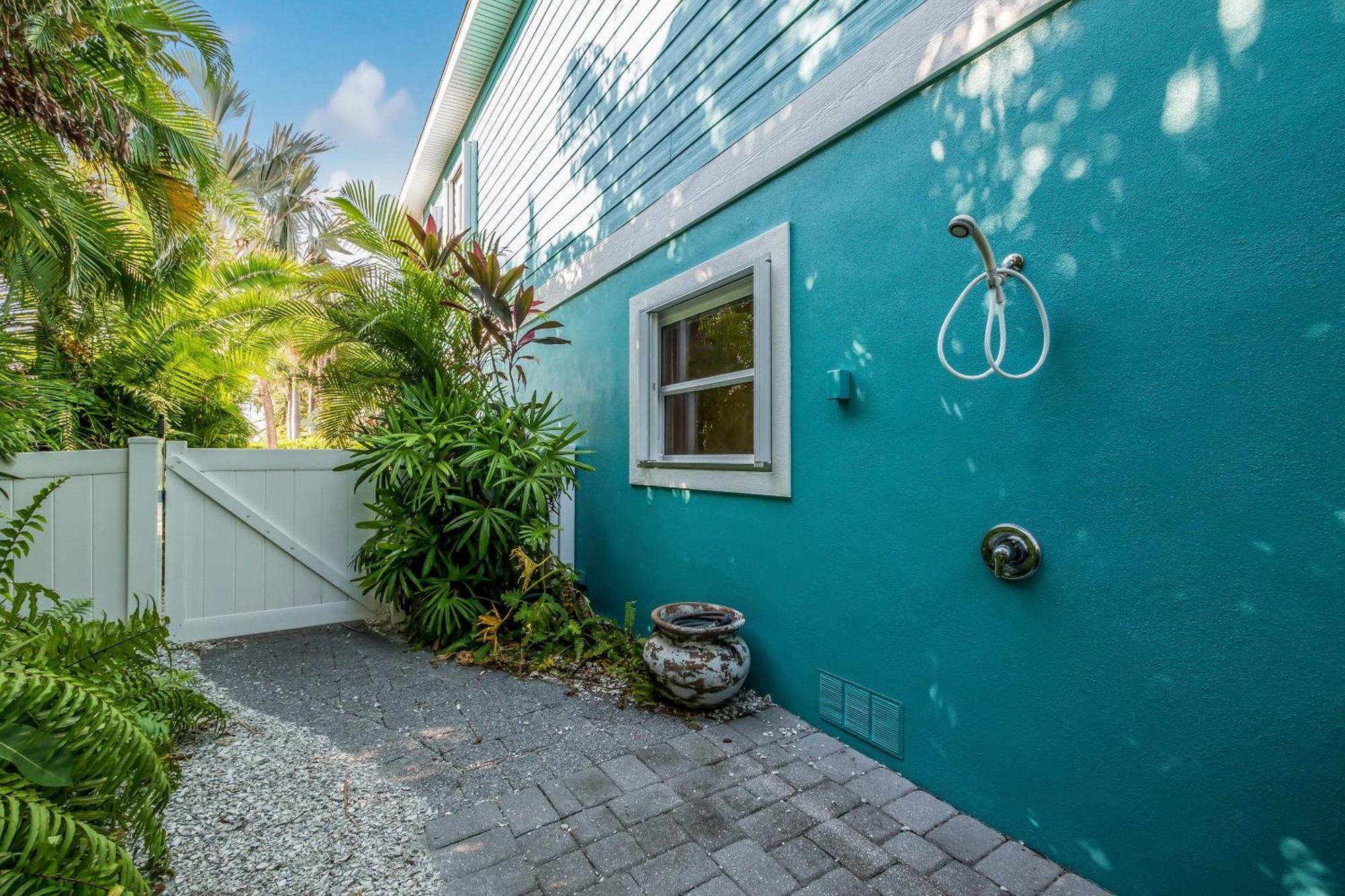 Tipsy Turtle Villa Holmes Beach Exterior photo